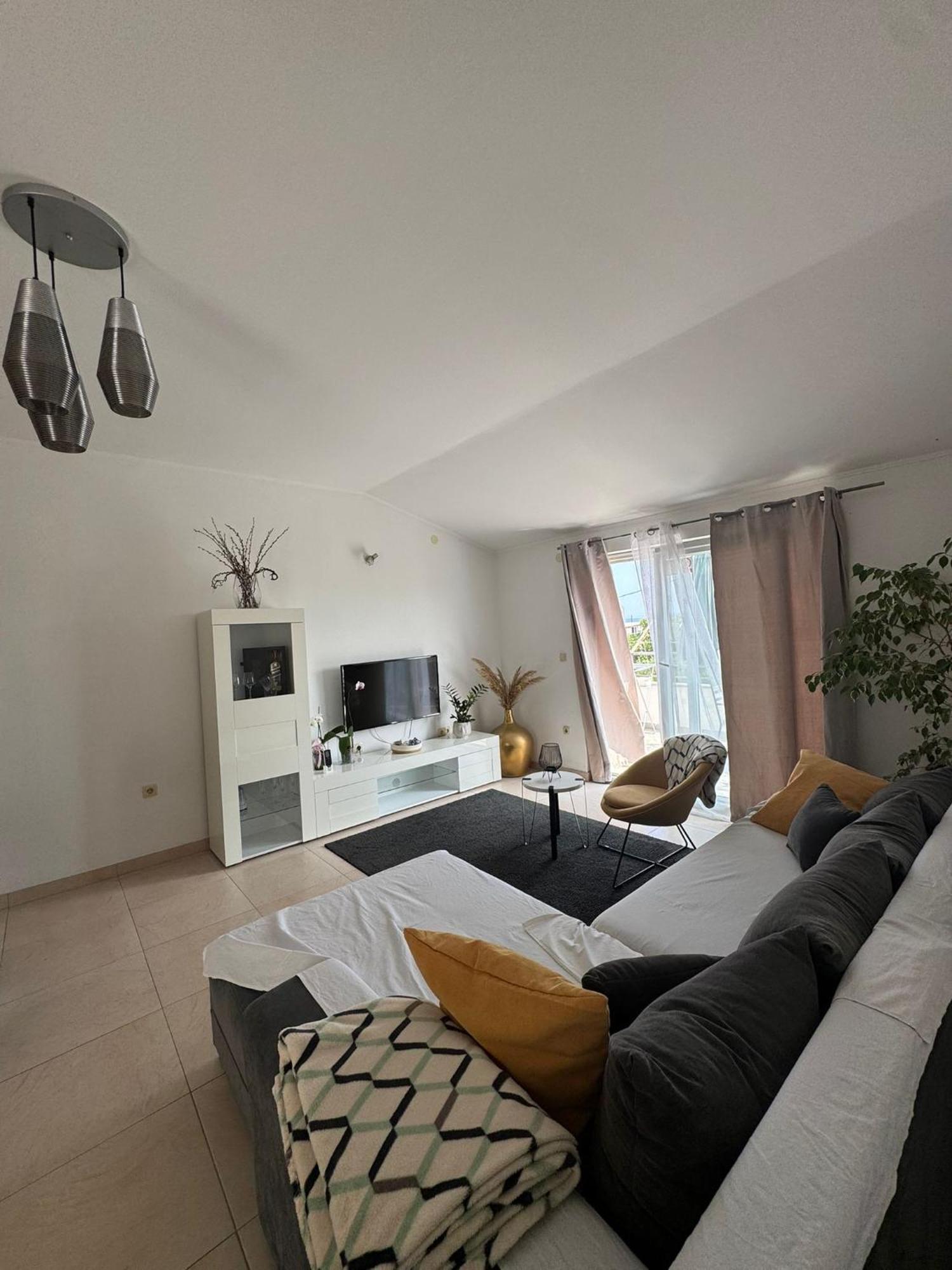 Apartment Magdalena Kaštel Štafilić